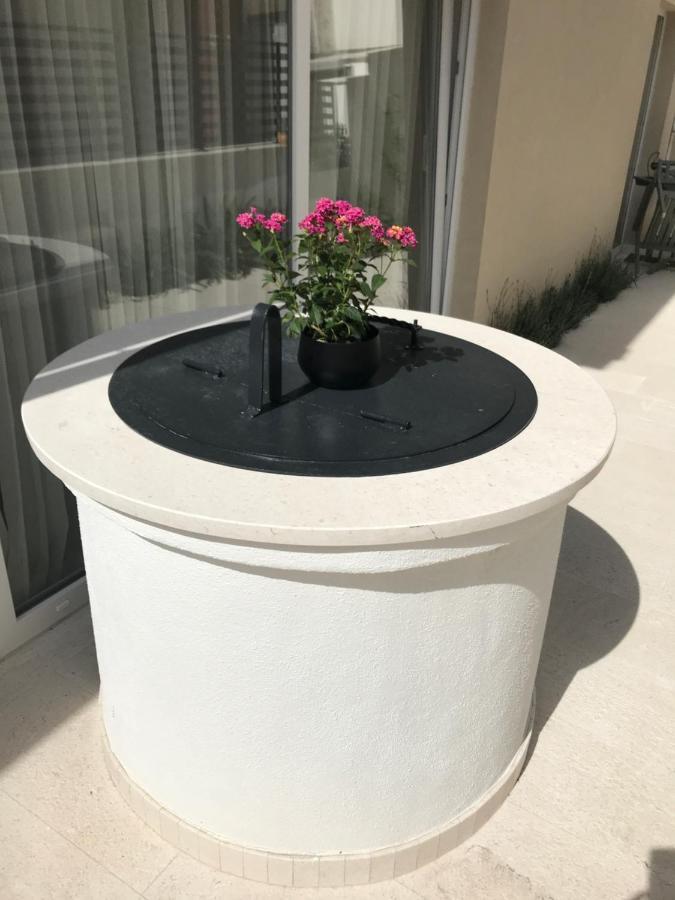 Apartman Festini Pag باغ المظهر الخارجي الصورة