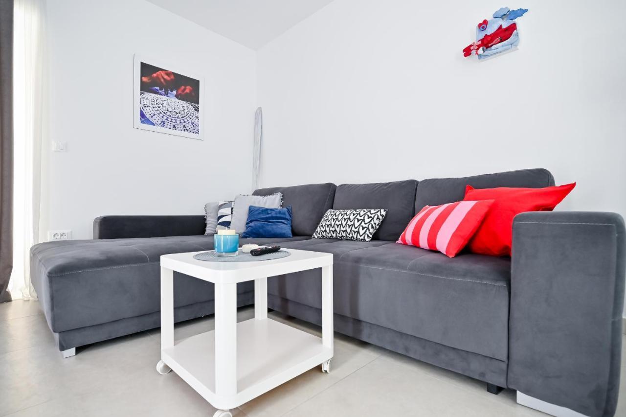 Apartman Festini Pag باغ المظهر الخارجي الصورة